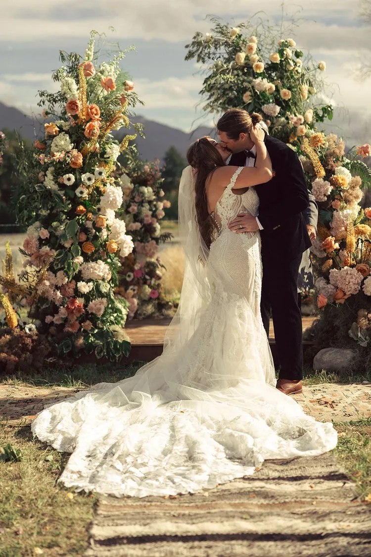 Portfolio image for Amanda Jewel Floral and Event Design