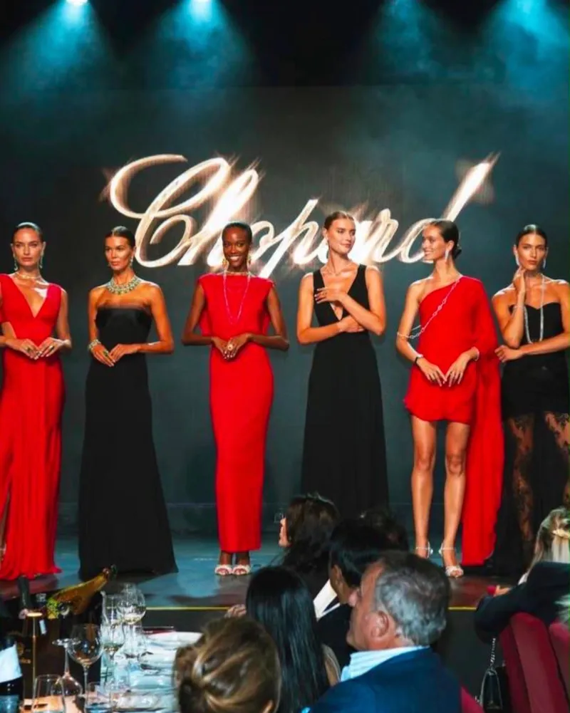 Gallery image for Capitale
